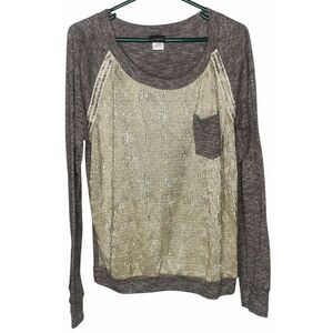 Daytrip‎ blouse Women's Size medium Long Sleeve colorblock Shimmery gray gold